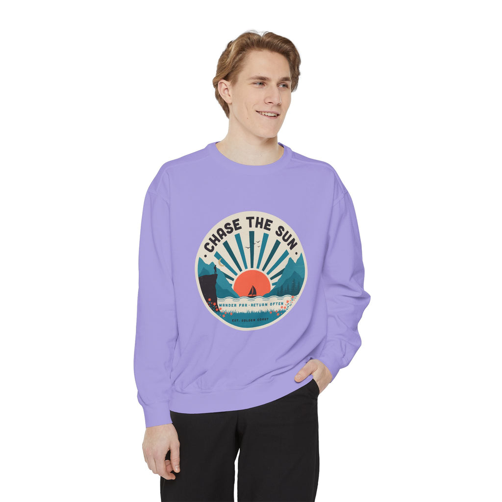 Chase the Sun Vintage Graphic Sweatshirt
